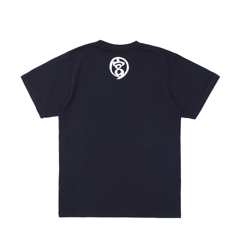 『ハイキュー！！』おにぎり宮のＴシャツ　ネイビー　（特製缶バッジ４個付き）　Ｍサイズ　ＢＦ３ Mサイズ